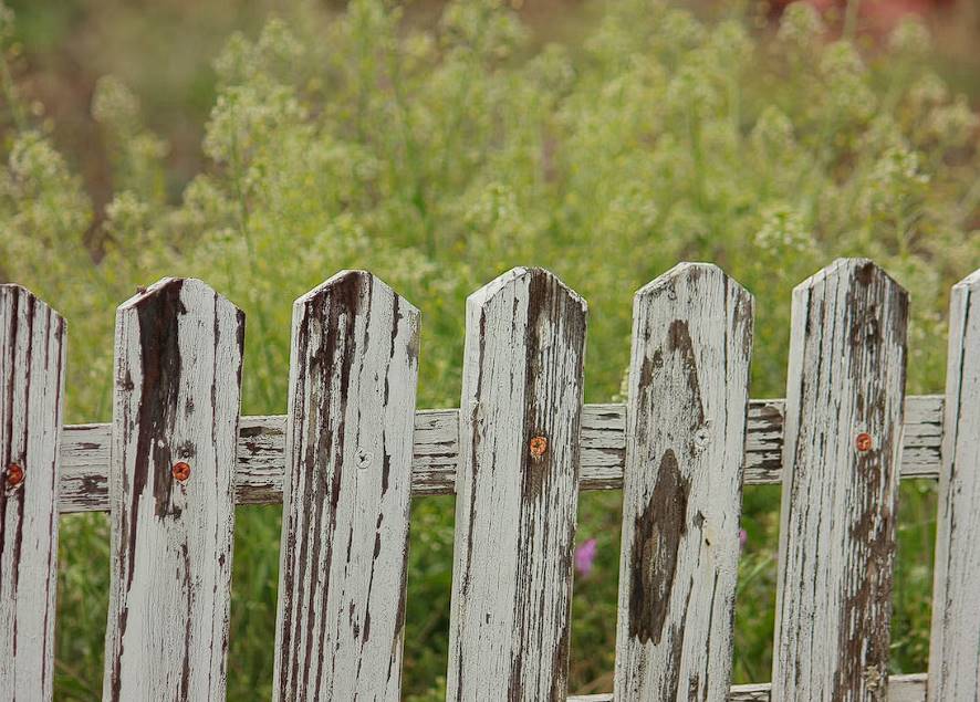 what is an acoustic fence 2